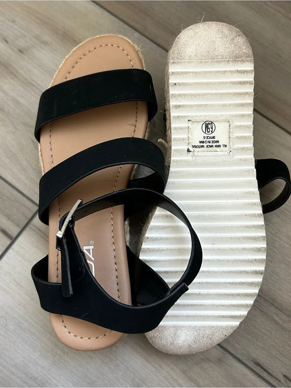 SODA Women's Black Strappy Buckle Espadrille Platform Sandals Size 6.5M